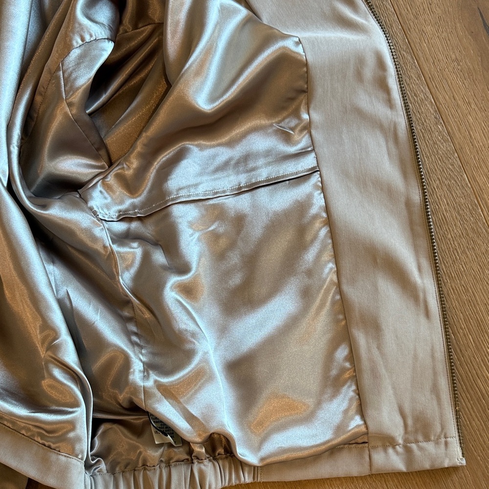 Cutter & Buck Jacket - Picture 5 of 6